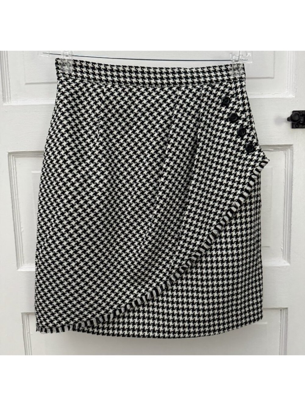Tahari 4P Petite Black White Houndstooth Faux Wrap Pencil Skirt Buttons